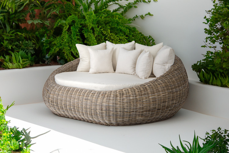 Lotus Patio Daybed Patio Daybeds - 1