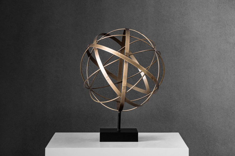 Omaira Metal Sculpture - Medium Sculptural Art - 1