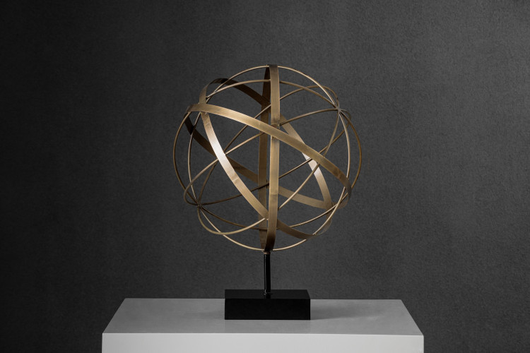 Omaira Metal Sculpture - Large Sculptural Art - 1