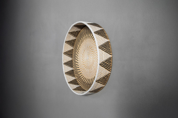 Akello Wall Décor - Medium Wall Art - 1