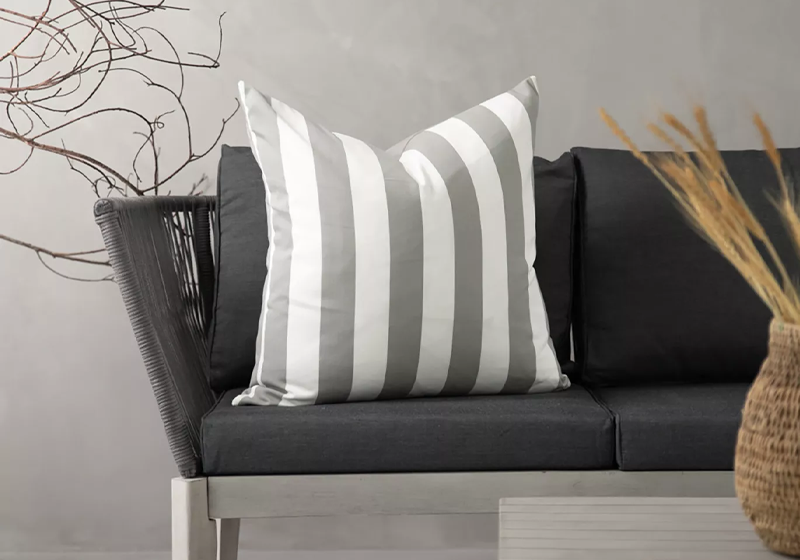 cielo_patio_scatter_cushions