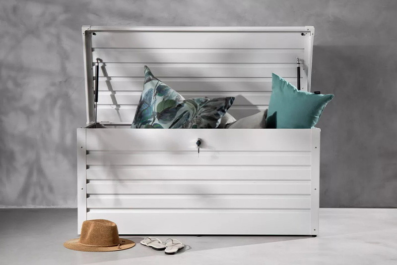 cielo_patio_storage