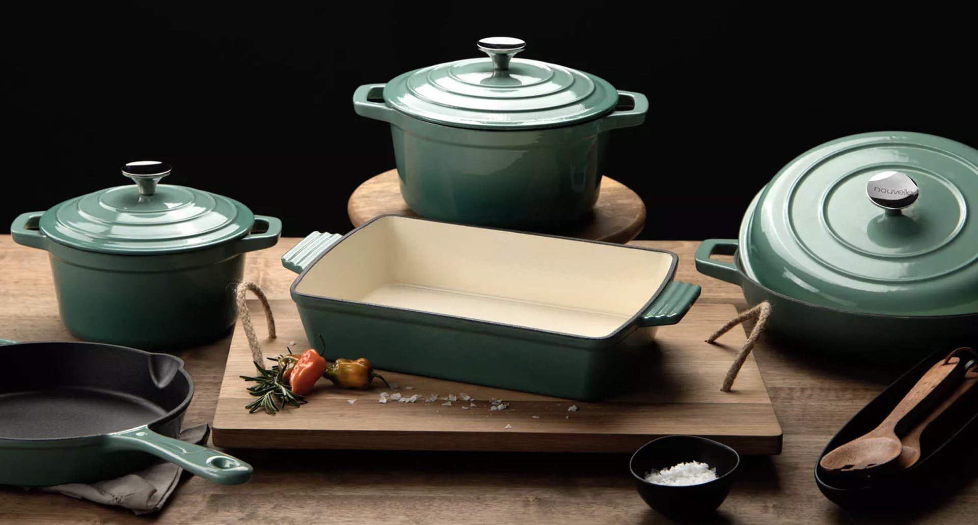 cielo_nouvelle_cast_iron_cookware_set_misty_teal