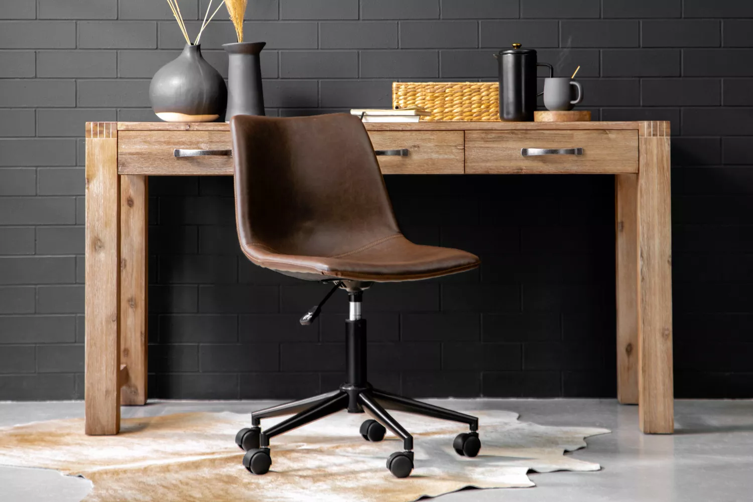 cielo_vancouver_office_desk